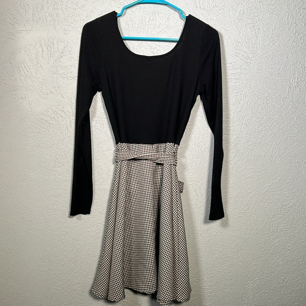 SHEIN Black and White Long Sleeve Dress